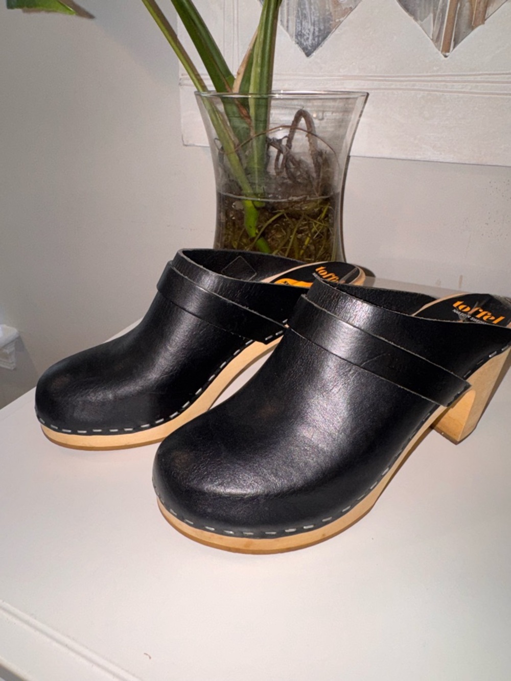 Swedish HASBEENS Black Leather Mule Clogs - wooden Heal Timeless chic ER38/US7.5 - Picture 2 of 16